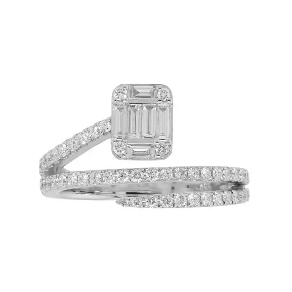 Ring in White Gold with Round and Baguette Shaped Diamonds