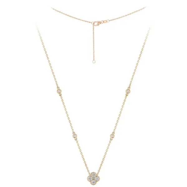 4-Clover Necklace in Rose Gold with Round Diamonds