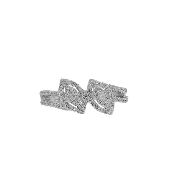 Ring in White Gold with Round and Baguette Shape Diamonds