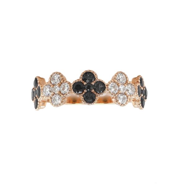 Ring in Rose Gold with Round Diamonds and Black Diamonds in Four-Leaf Clover shape