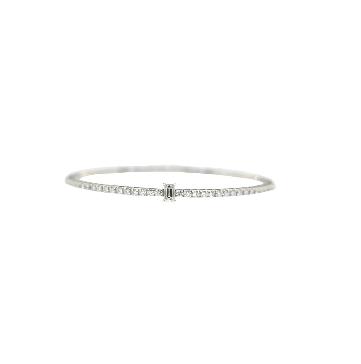 Bracelet in White Gold with Round and Baguette Diamonds