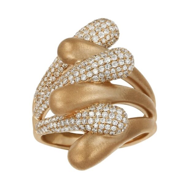 Interlocking Ring in Satin-finished Rose Gold and White Diamonds