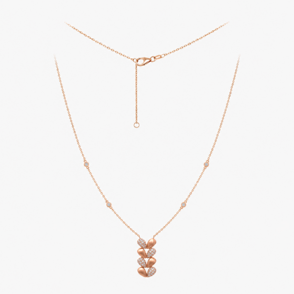 Pendant with Satin-finished Petals in Rose Goldand White Diamonds
